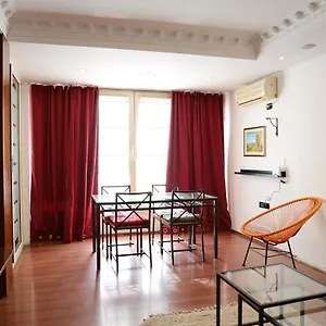 Hoja Tirana