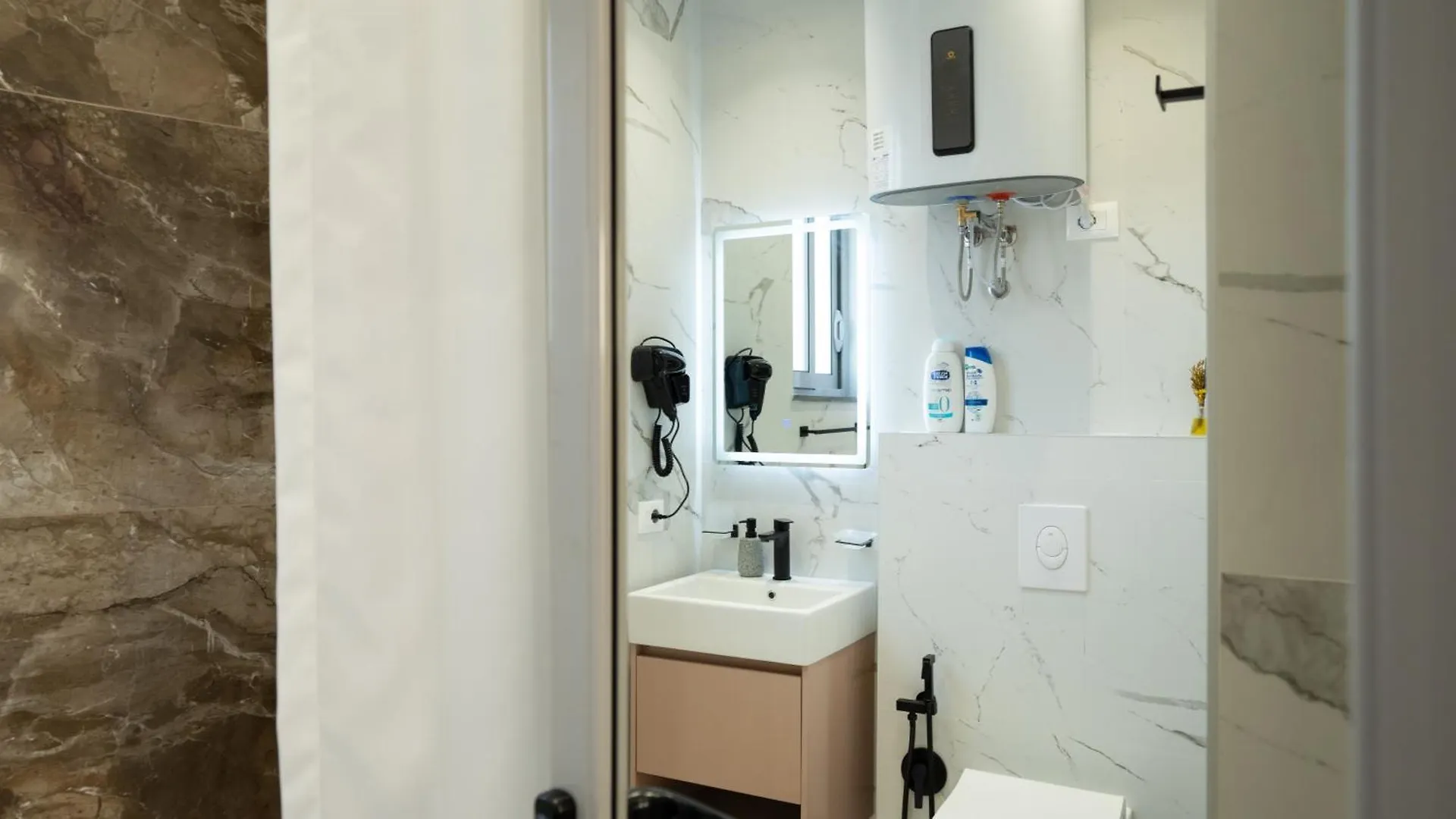 Aparthotel Circle Tirana City Center