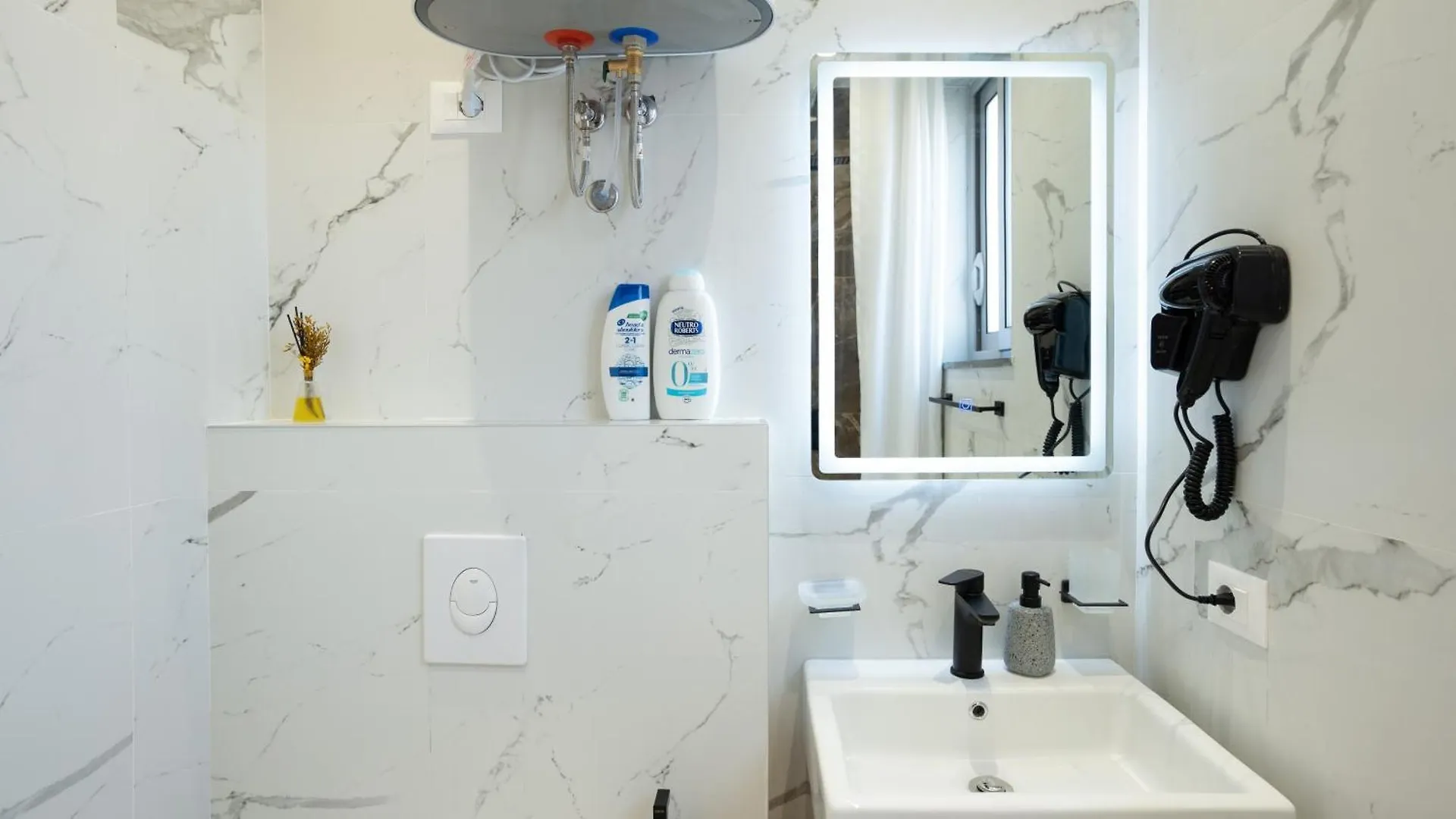Circle Tirana City Center Aparthotel